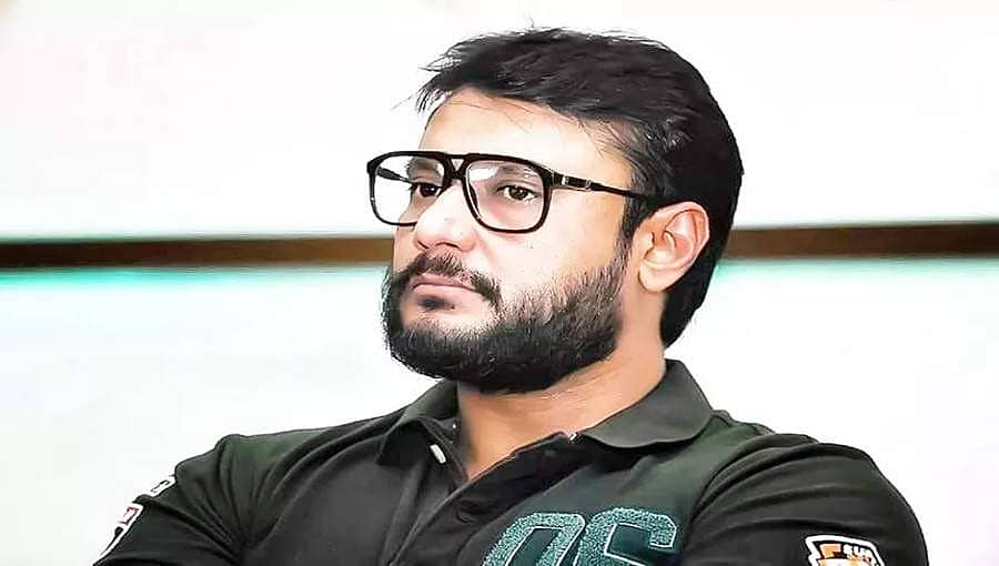 'ನಿನ್ನ ಶ್ರೇಷ್ಠ ಗುಣ ನನ್ನ ಹೃದಯದಲ್ಲಿ ಅಚ್ಚಾಯಿತು ನೂರ್ಕಾಲ ಸುಖವಾಗಿ ಬಾಳಿ'