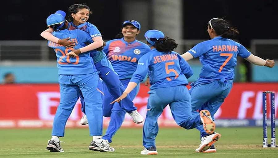 ಐಸಿಸಿ ಮಹಿಳಾ ಟಿ20 ವಿಶ್ವಕಪ್: ಪೂನಮ್ ಯಾದವ್ ಸ್ಪಿನ್ ಮೋಡಿ, ಆಸ್ಟ್ರೇಲಿಯಾ ಮಣಿಸಿ ಭಾರತ ಶುಭಾರಂಭ!