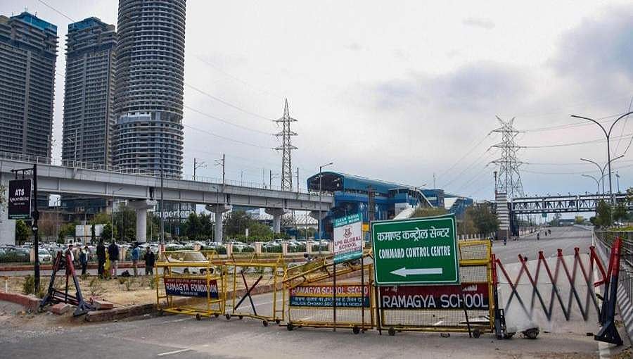ನವದೆಹಲಿ: ಭರವಸೆ ನಂತರ ಭಾಗಶಃ ರಸ್ತೆ ತೆರವುಗೊಳಿಸಿದ ಶಾಹೀನ್ ಬಾಗ್ ಪ್ರತಿಭಟನಾಕಾರರು