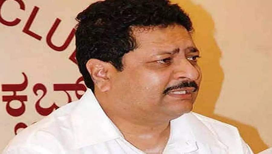 'ಆಗಸಕ್ಕೆ ಉಗಿದು ತಮ್ಮ ಮುಖಕ್ಕೆ ತಾವೇ ಸಿಡಿಸಿಕೊಂಡಿದ್ದಾರೆ ಯತ್ನಾಳ್'