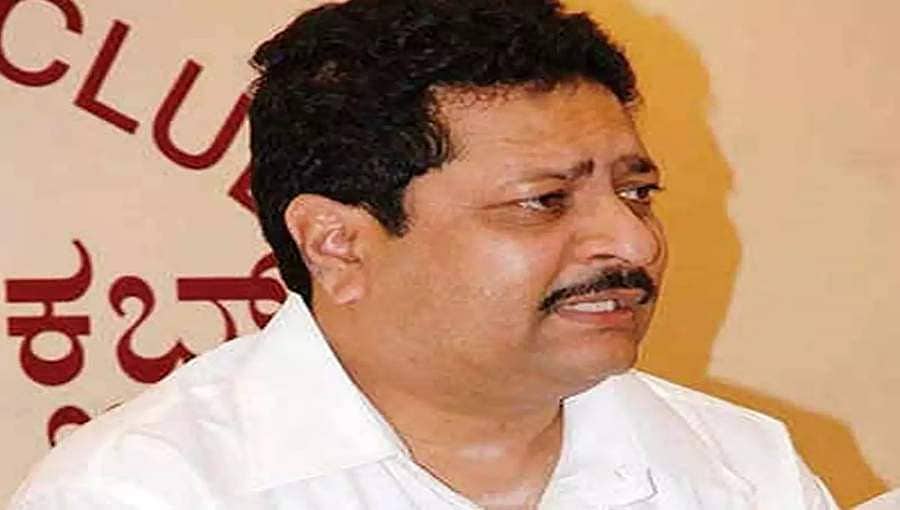 'ಆಗಸಕ್ಕೆ ಉಗಿದು ತಮ್ಮ ಮುಖಕ್ಕೆ ತಾವೇ ಸಿಡಿಸಿಕೊಂಡಿದ್ದಾರೆ ಯತ್ನಾಳ್'