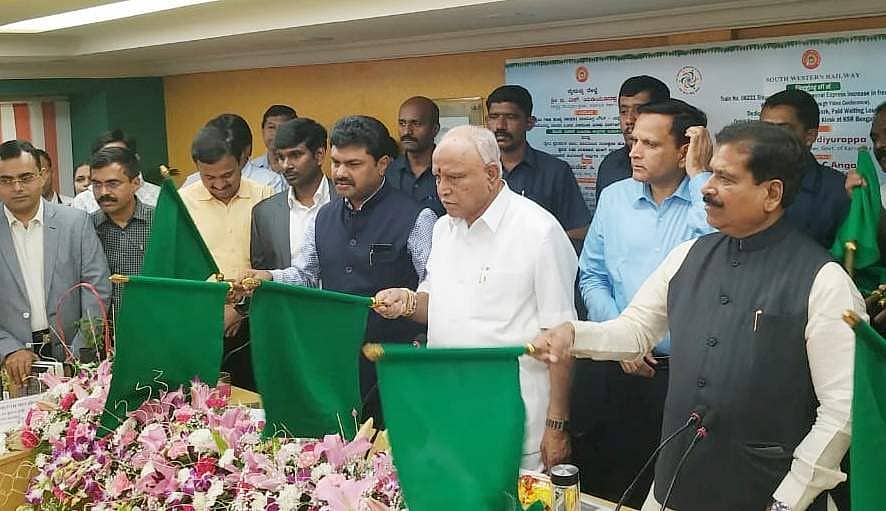 ಶಿವಮೊಗ್ಗ-ಚೆನ್ನೈ ರೈಲುಸೇವೆಗೆ ಸಿಎಂ ಯಡಿಯೂರಪ್ಪ ಚಾಲನೆ