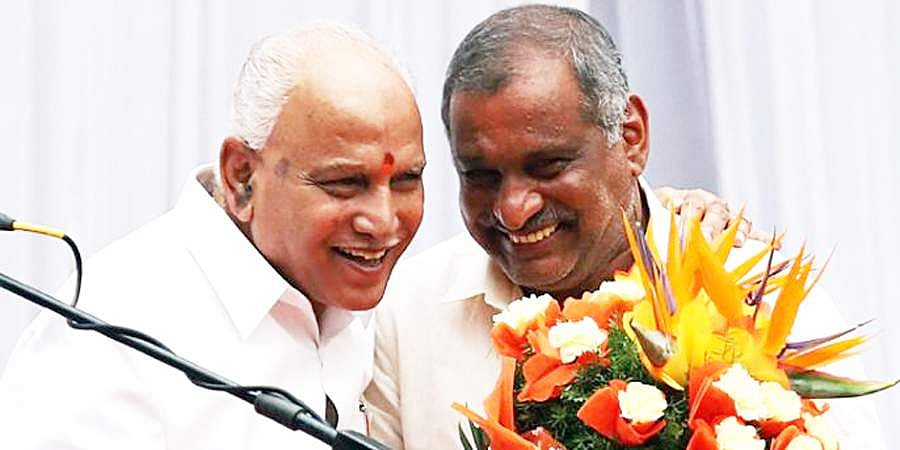 ಸಿಎಂ ಹುಟ್ಟುಹಬ್ಬ: ಮಾದಪ್ಪನಿಗೆ ಚಿನ್ನದ ತೇರಿನ ಸೇವೆ ಮಾಡಿಸಿದ ಸಚಿವ ಮಾಧುಸ್ವಾಮಿ!