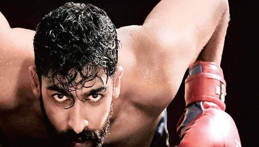 '10' ಶೂಟಿಂಗ್ ಮುಗಿಸಿದರೂ ಬಾಕ್ಸಿಂಗ್ ಗುಂಗಿನಿಂದ ಹೊರಬಾರದ ರಾಜ್ ಮೊಮ್ಮಗ!