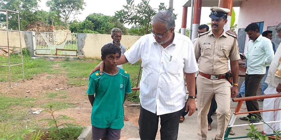 ಕಾಡೊಳಗಿನ ಶಾಲೆಯಲ್ಲಿ ಶಿಕ್ಷಣ ಸಚಿವರ ಮೂರನೇ ಶಾಲಾ ವಾಸ್ತವ್ಯ