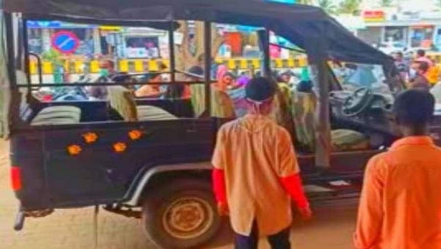 ಚಾಮರಾಜನಗರ: ಅಂಬ್ಯುಲೆನ್ಸ್ ಸಿಬ್ಬಂದಿಯ ನಿರ್ಲಕ್ಷ್ಯ, ಅರಣ್ಯ ಇಲಾಖೆ ಜೀಪಿನಲ್ಲಿ ಜನಿಸಿದ್ದ ಶಿಶು ಆಸ್ಪತ್ರೆಯಲ್ಲಿ ಸಾವು