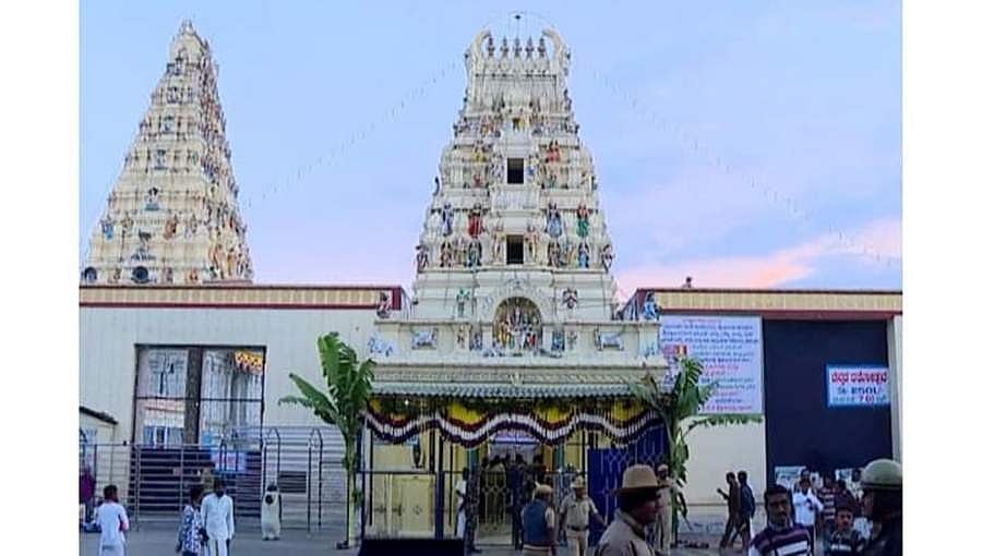 ಚಾಮರಾಜನಗರ: ಮುಜರಾಯಿ ದೇವಸ್ಥಾನಗಳಲ್ಲಿ ಸಂಸ್ಕೃತ ಬದಲು ಕನ್ನಡದಲ್ಲಿ ಮಂತ್ರಘೋಷ