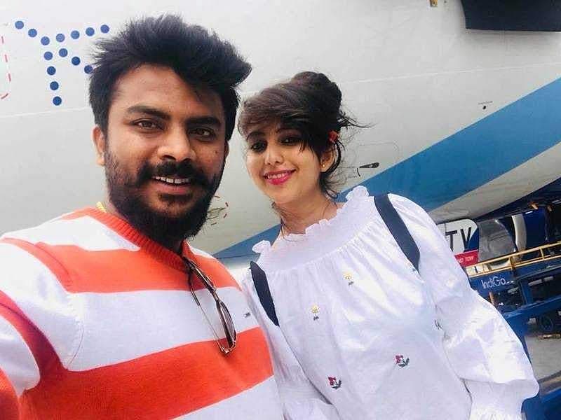 ಇದೇ ವೇಳೆ ಮಾತನಾಡಿದ ಚಂದನ್ ಶೆಟ್ಟಿ ನಾವು ಇಟಲಿಗೆ ಹೋಗಿಲ್ಲ. ಪ್ಯಾರಿಸ್ ಪ್ರವಾಸ ಅರ್ಧಕ್ಕೆ ಮುಟುಕುಗೊಳಿಸಿ ವಾಪಸಾಗಿದ್ದೇವೆ ಎಂದರು.