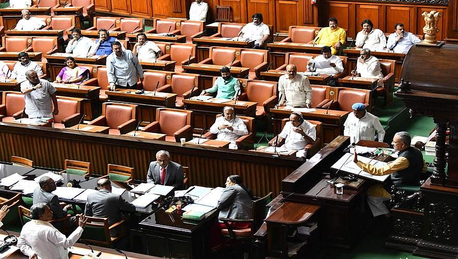 ಉಭಯ ಸದನಗಳಲ್ಲಿ ಯತ್ನಾಳ್ ವಿರುದ್ಧ ಆಕ್ರೋಶ, ಗದ್ದಲ, ಪ್ರತಿಭಟನೆ: ದಿನದ ಕಲಾಪ ಬಲಿ