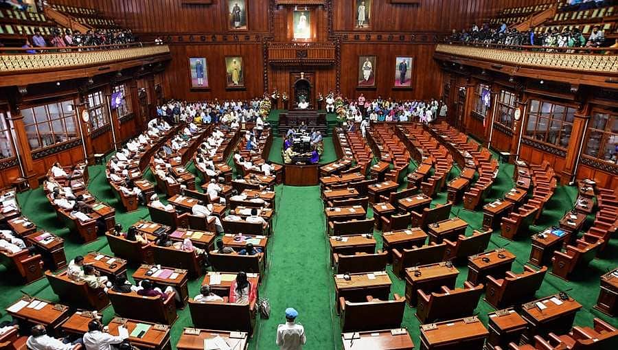 ಕಾಗದರಹಿತ ಇ-ಸೆಷನ್ ನಡೆಸಲು ಚಿಂತನೆ: ಸುರೇಶ್ ಕುಮಾರ್