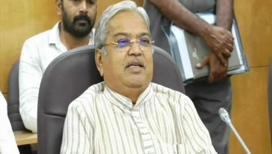 ವಸತಿ ಶಾಲೆಗಳನ್ನು ಕ್ವಾರಂಟೈನ್ ಗಳಾಗಿ ಉಪಯೋಗಿಸಿ- ಗೋವಿಂದ ಕಾರಜೋಳ