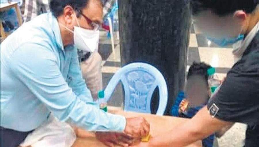 ಬೆಳಗಾವಿ:ವಿದೇಶದಿಂದ ಮರಳಿದವರಿಂದ ಸ್ಥಳೀಯರಲ್ಲಿ ಮೂಡಿದ ಆತಂಕ