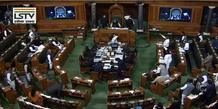 ಸಂಸತ್ತಿನಲ್ಲಿ ಮುಂದುವರೆದ ದೆಹಲಿ ಗದ್ದಲ: ಲೋಕಸಭೆ, ರಾಜ್ಯಸಭೆ ಕಲಾಪ ಮಧ್ಯಾಹ್ನ 2ಕ್ಕೆ ಮುಂದೂಡಿಕೆ