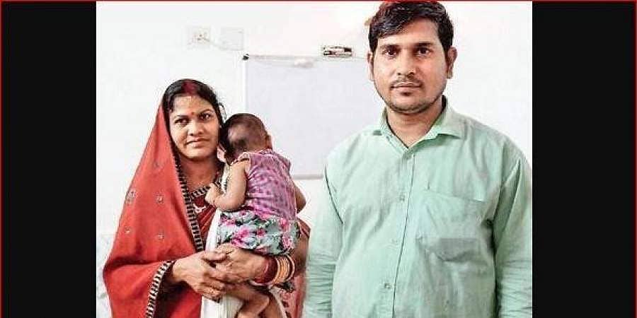 ಪತ್ನಿ 'ಕೊಲೆ' ಆರೋಪದ ಮೇಲೆ ಜೈಲು: ಪ್ರಿಯಕರನ ಜೊತೆಗೆ ಓಡಿಹೋಗಿದ್ದ ಪತ್ನಿ ತಂದು ಪೊಲೀಸರ ಎದುರು ನಿಲ್ಲಿಸಿದ ಪತಿ