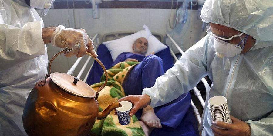 ಸುಳ್ಳು ಸುದ್ದಿಯ ಪರಿಣಾಮ: ಕೊರೋನಾ ವೈರಸ್ ’ಚಿಕಿತ್ಸೆ’ಗೆ ಕಳ್ಳಬಟ್ಟಿ ಕುಡಿದು 27 ಮಂದಿ ಸಾವು!