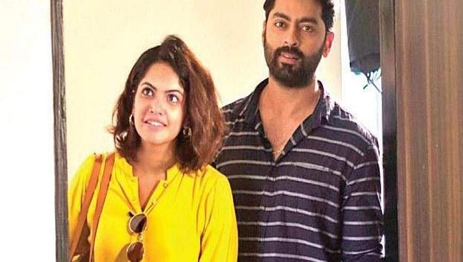 'ಅಮೃತ್ ಅಪಾರ್ಟ್ ಮೆಂಟ್ಸ್'ನಲ್ಲಿ ಪ್ರತಿಭಾನ್ವಿತ ಗಾಯಕರು ಮತ್ತು ಸಂಯೋಜಕರ ತಂಡ: ಗುರುರಾಜ್ ಕುಲಕರ್ಣಿ