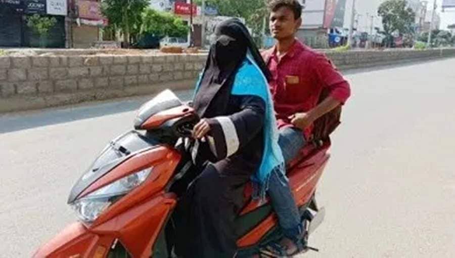 ಲಾಕ್ ಡೌನ್ ಹಿನ್ನೆಲೆ: 1400 ಕಿ.ಮೀ. ಸ್ಕೂಟರ್ ಓಡಿಸಿ ಮಗನನ್ನು ಮನೆಗೆ ಕರೆತೆಂದ ಧೀರೆ
