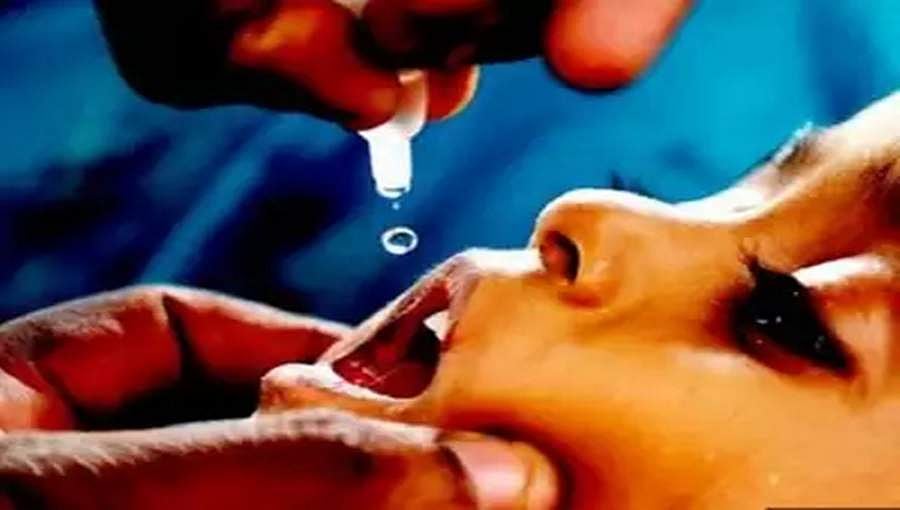 ಗಂಗಾವತಿ: ಅಂಗಳದಲ್ಲಿ ಆಟವಾಡಿಕೊಂಡಿದ್ದ ಮಗುವಿಗೆ ದ್ರಾವಣ ಹಾಕಿ ಪರಾರಿಯಾದ ದುಷ್ಕರ್ಮಿಗಳು