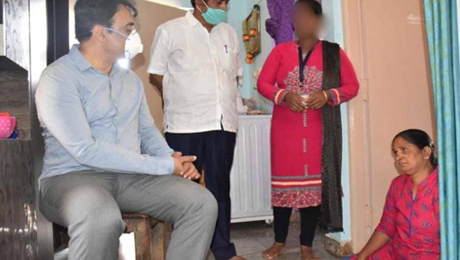 ಆಶಾ ಕಾರ್ಯಕರ್ತೆ ನಿವಾಸಕ್ಕೆ ಡಿಸಿಎಂ ಡಾ. ಅಶ್ವತ್ಥ ನಾರಾಯಣ ಭೇಟಿ: ದೂರು ಸ್ವೀಕರಿಸದ ಪೊಲೀಸರ ವಿರುದ್ಧ ಕ್ರಮಕ್ಕೆ ಸೂಚನೆ