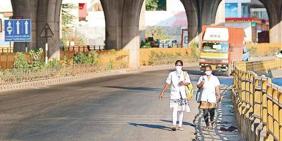 ಈಗಲೇ ಪಿಪಿಇಗಳ ಕೊರತೆ ಎದುರಾಗಿದೆ, ಕೊರೋನಾ 3ನೇ ಹಂತ ತಲುಪಿದರೆ ಪರಿಸ್ಥಿತಿ ಹೇಗೆ?: ವೈದ್ಯರ ಆತಂಕ