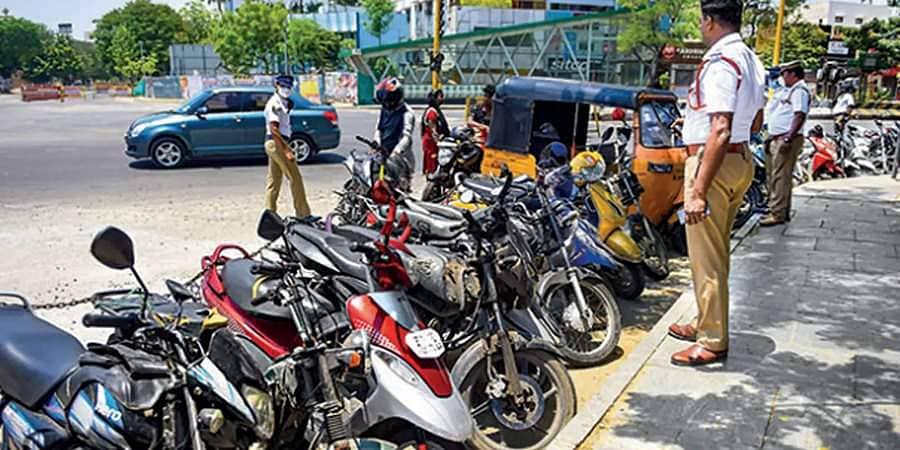 ಬೆಂಗಳೂರಿನಲ್ಲಿ ಬುಧವಾರ ಒಂದೇ ದಿನ 1,000 ಸಾವಿರ ವಾಹನ ಜಪ್ತಿ