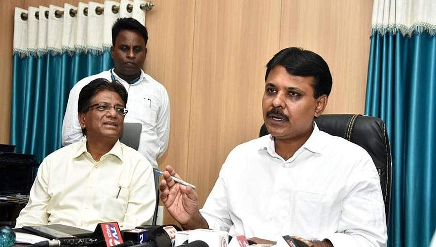 ಕಲಬುರಗಿ: ಕೊರೋನಾ ಸೋಂಕಿನಿಂದ ಗುಣಮುಖ,ಮೂವರು ಆಸ್ಪತ್ರೆಯಿಂದ ಬಿಡುಗಡೆ