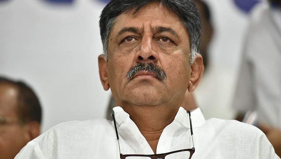 ಕೇಂದ್ರದಿಂದ ರಾಜ್ಯಕ್ಕೆ ಉಚಿತವಾಗಿ ಬರುವ ಅಕ್ಕಿ ಕಾಳಸಂತೆಯಲ್ಲಿ ಮಾರಾಟ: ಡಿಕೆಶಿ ಆರೋಪ