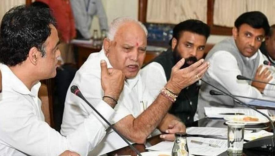 ಕೋವಿಡ್ ವಾರಿಯರ್ಸ್ಗಳಿಗೆ 30 ಲಕ್ಷ ರೂ. ವಿಮೆ ಸೌಲಭ್ಯ: ರಾಜ್ಯ ಸರ್ಕಾರ ಅನುಮೋದನೆ