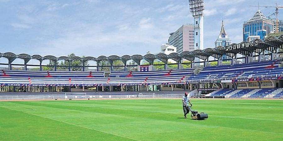 ಕೊರೋನಾ ಎಫೆಕ್ಟ್: ಸ್ಟೇಡಿಯಂಗಳನ್ನು ಕ್ವಾರಂಟೈನ್ ಕೇಂದ್ರಗಳನ್ನಾಗಿ ಪರಿವರ್ತಿಸಲು ರಾಜ್ಯ ಸರ್ಕಾರ ನಿರ್ಧಾರ