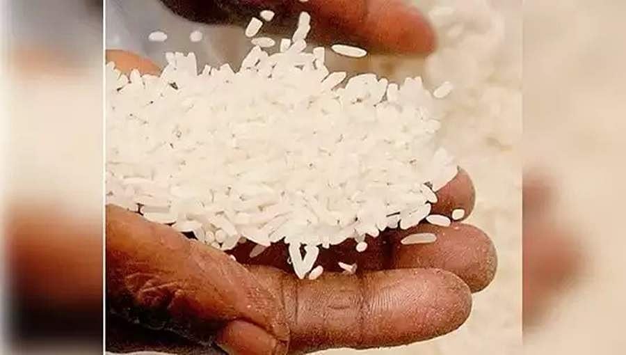 ಕೊಪ್ಪಳ: ಬಡವರ ಅನ್ನಭಾಗ್ಯಕ್ಕೆ ಕನ್ನ, ಅಕ್ಕಿ ಕಾಳಸಂತೆಯಲ್ಲಿ ಮಾರಾಟ!