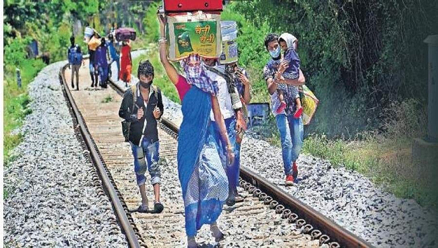 ರಾಜಧಾನಿ ಎಕ್ಸ್ ಪ್ರೆಸ್ ರೈಲು ದರ ಏರಿಕೆ: ಸರ್ಕಾರದ ವಿರುದ್ಧ ಮುಗಿಬಿದ್ದ ಪ್ರತಿಪಕ್ಷಗಳು
