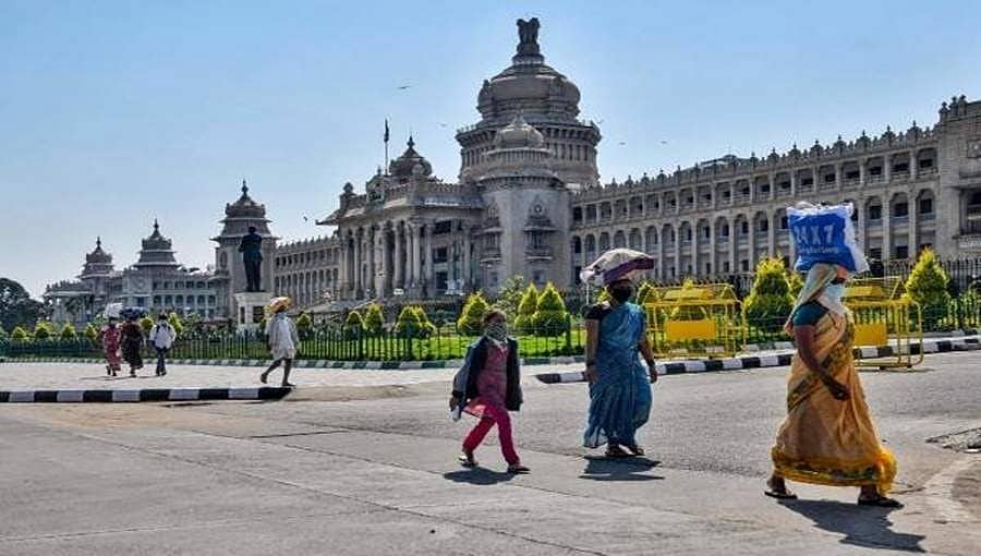 ಶಕ್ತಿ ಕೇಂದ್ರದಲ್ಲಿ ಮತ್ತಿಬ್ಬರಿಗೆ ಕೊರೋನಾ ಸೋಂಕು: ಪಶುಸಂಗೋಪನೆ, ಕನ್ನಡ ಸಂಸ್ಕೃತಿ ಇಲಾಖೆ ಕಚೇರಿ ಸೀಲ್ ಡೌನ್