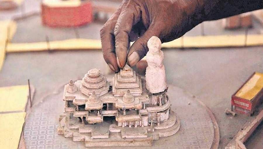 ರಾಮ ಜನ್ಮಭೂಮಿಯಲ್ಲಿ ನೆಲಸಮ ಮಾಡುವಾಗ ಶಿವಲಿಂಗ, ಮರಳುಗಲ್ಲಿನ ಕೆತ್ತನೆ ಸಿಕ್ಕಿದೆ: ದೇವಾಲಯದ ಟ್ರಸ್ಟ್