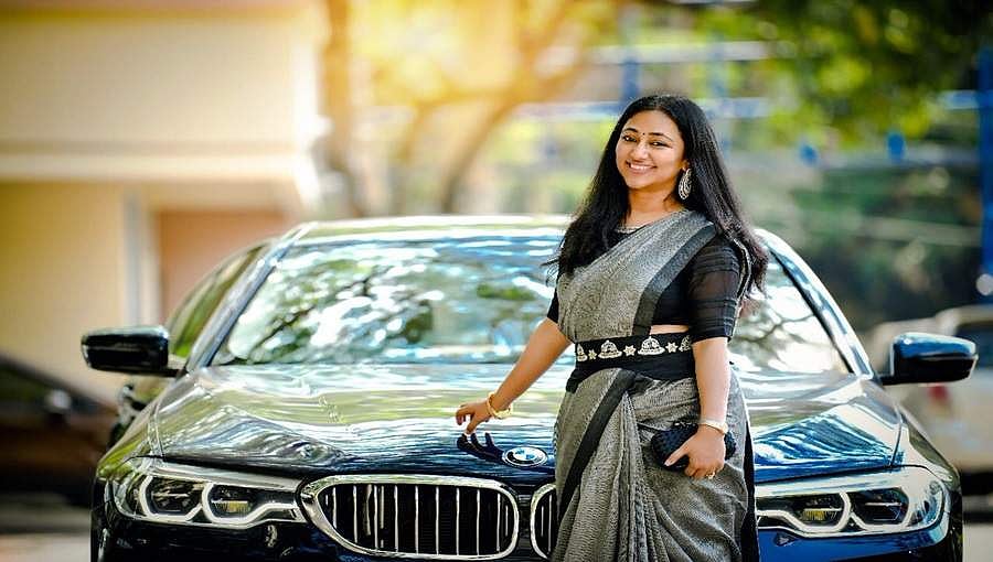 ಅಕ್ಕ ಪಕ್ಕದ ಕಿರಾಣಿ ಅಂಗಡಿಗಳಿಗೆ ಹೋಗಿ ಖರೀದಿಸಿ: ವಿಜಯಲಕ್ಷ್ಮಿ ದರ್ಶನ್