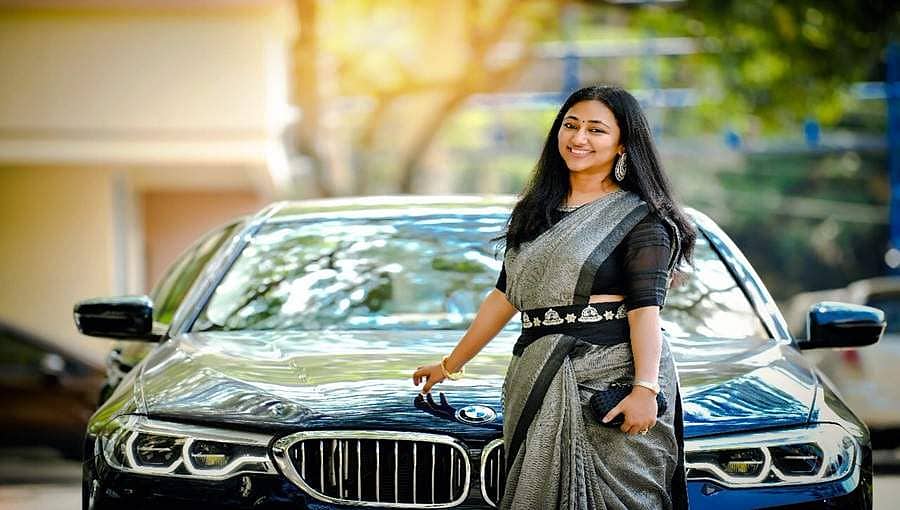 ಅಕ್ಕ ಪಕ್ಕದ ಕಿರಾಣಿ ಅಂಗಡಿಗಳಿಗೆ ಹೋಗಿ ಖರೀದಿಸಿ: ವಿಜಯಲಕ್ಷ್ಮಿ ದರ್ಶನ್