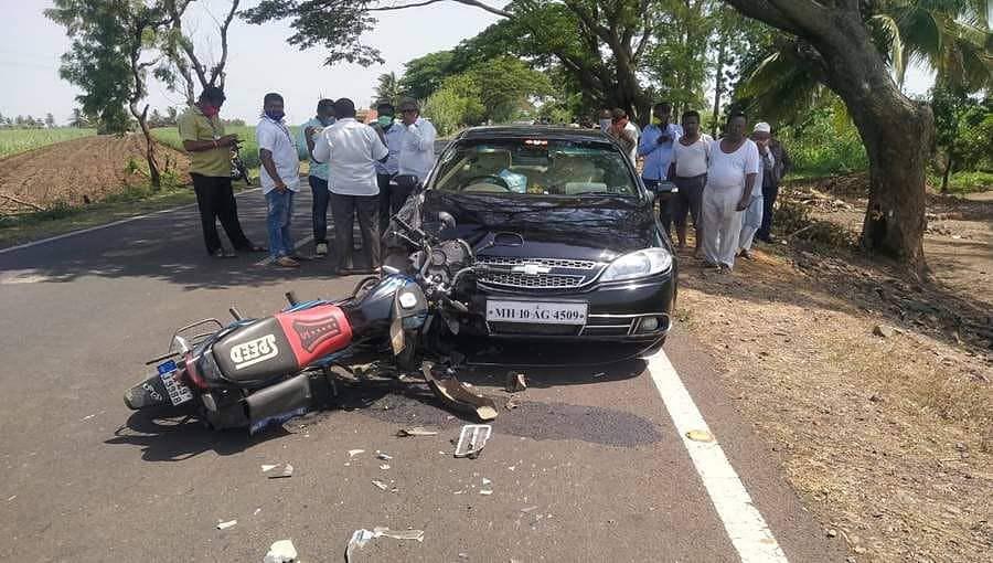 ಕುಡಿದ ಅಮಲಿನಲ್ಲಿ ತಹಸೀಲ್ದಾರ್ ವಾಹನಕ್ಕೆ ಡಿಕ್ಕಿ; ಪೇದೆಗೆ ಗಂಭೀರ ಗಾಯ