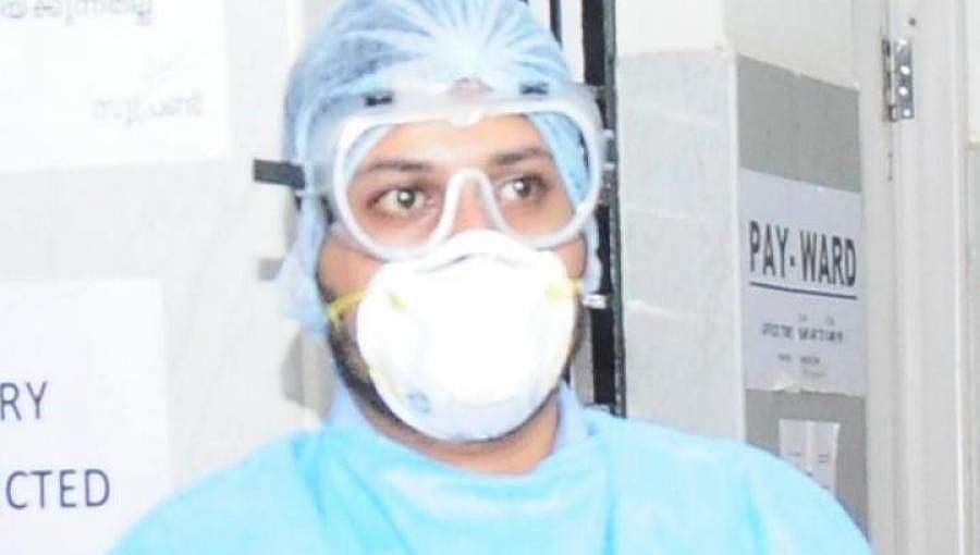 ದೆಹಲಿ: ಖಾಸಗಿ ಆಸ್ಪತ್ರೆಯಲ್ಲಿ ಕೆಲಸ ಮಾಡುತ್ತಿದ್ದ ನರ್ಸ್ ಕೊರೋನಾಗೆ ಬಲಿ