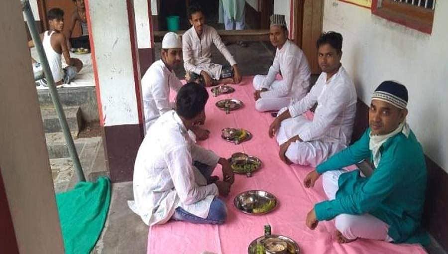 ಲಾಕ್ ಡೌನ್ ನಡುವೆಯೂ ಸಾಮೂಹಿಕ ಪ್ರಾರ್ಥನೆ: 25 ಮಂದಿ ವಿರುದ್ಧ ಕೇಸ್ ದಾಖಲು