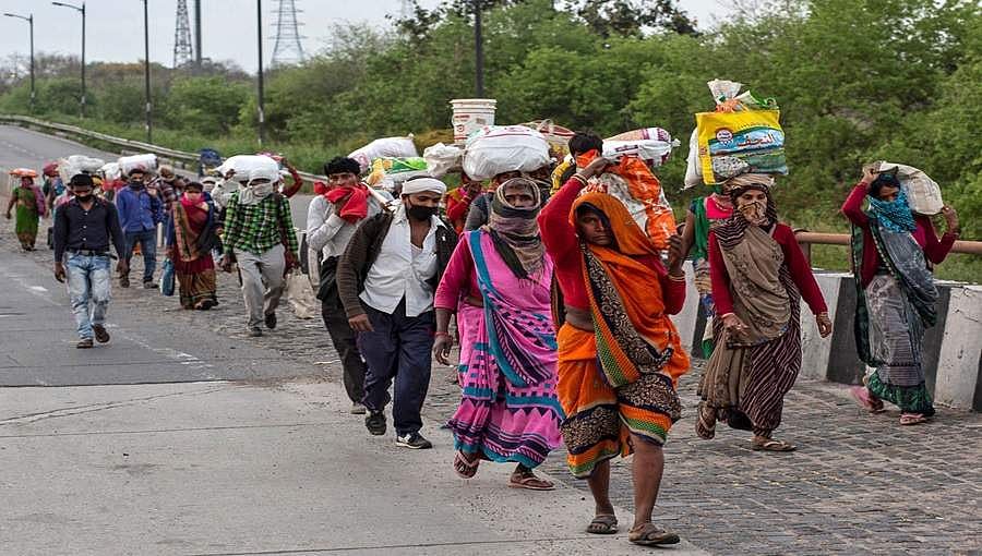 ಕೊನೆಗೂ ವಲಸೆ ಕಾರ್ಮಿಕರ ಪರ ನಿಂತ ಸುಪ್ರೀಂ ಕೋರ್ಟ್: ಕೇಂದ್ರ, ರಾಜ್ಯ ಸರ್ಕಾರಗಳಿಗೆ ನೊಟೀಸ್