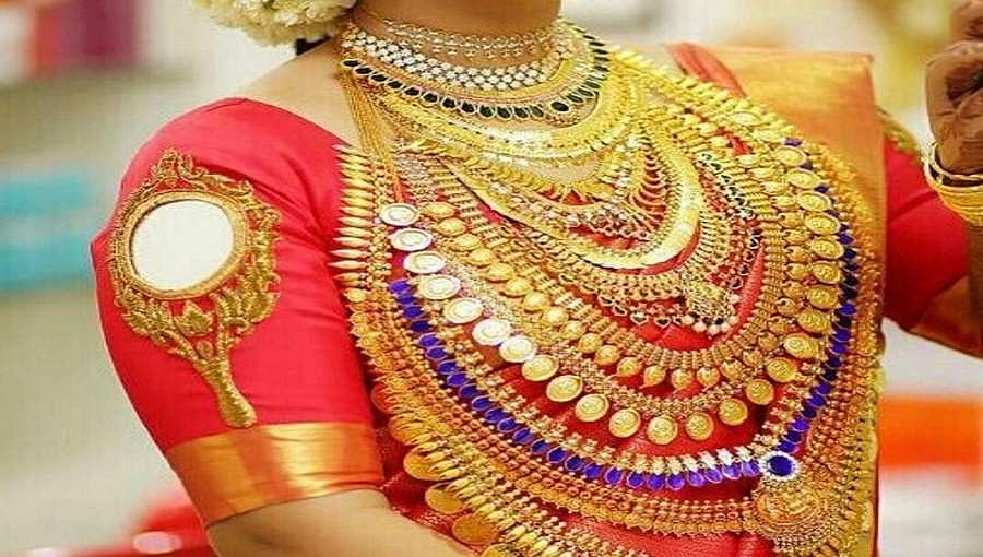 ಚಿನ್ನ ಕೊಳ್ಳುವವರಿಗೆ ಸುವರ್ಣಾವಕಾಶ: ಬೆಂಗಳೂರಿನಲ್ಲಿ ಚಿನ್ನ ಮತ್ತು ಬೆಳ್ಳಿ ಬೆಲೆಯಲ್ಲಿ ಭಾರೀ ಕುಸಿತ!