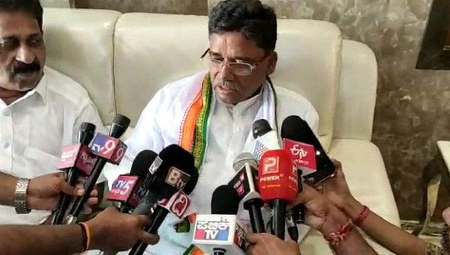 ಮಾಜಿ ಸಂಸದ ವಿ.ಎಸ್.ಉಗ್ರಪ್ಪಗೆ ಜೀವ ಬೆದರಿಕೆ: ಪೊಲೀಸ್ ಆಯುಕ್ತರಿಗೆ ದೂರು