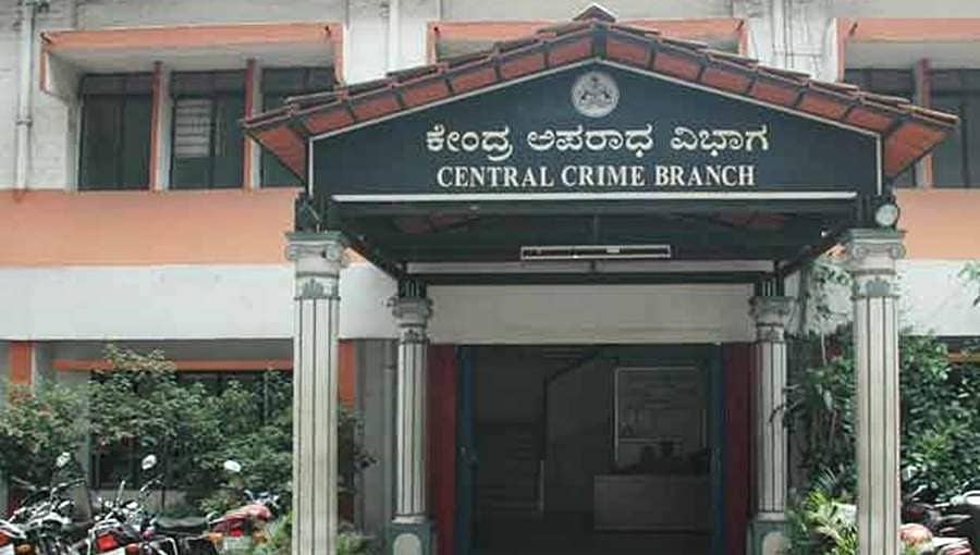 ಸಿಸಿಬಿ ಭರ್ಜರಿ ಕಾರ್ಯಾಚರಣೆ: 1.5 ಕೋಟಿ ಮೌಲ್ಯದ ನಕಲಿ ಸ್ಯಾನಿಟೈಸರ್, ನಕಲಿ ಮಾಸ್ಕ್ ವಶ, 70 ಮಂದಿ ಬಂಧನ