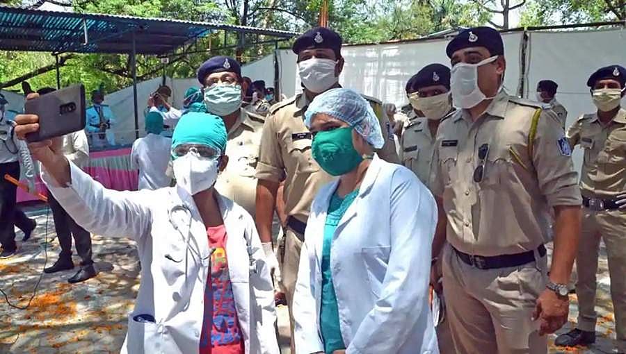 ದೇಶಾದ್ಯಂತ ಕೊರೋನಾ ತಾಂಡವ: 548 ವೈದ್ಯಕೀಯ ಸಿಬ್ಬಂದಿಗೆ ಕೊರೋನಾ ಸೋಂಕು!