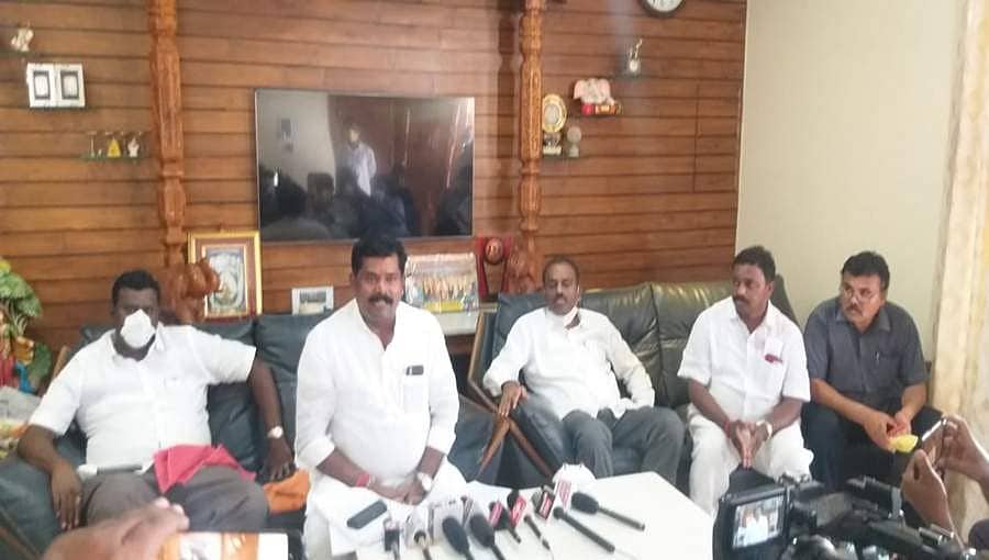 ಕೊರೋನಾ ದಿನಗಳು ಖೊಟ್ಟಿ ಬಿಲ್ ಎತ್ತಲು ಅನುಕೂಲವಾಗಿದೆ: ಬಿಜೆಪಿ ಶಾಸಕನ ವಿರುದ್ಧ ತಂಗಡಗಿ ಆರೋಪ