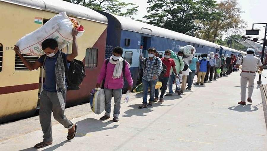 ಪಶ್ಚಿಮ ಬಂಗಾಳಕ್ಕೆ ರೈಲು ಹೋಗಲು ಬಿಡುತ್ತಿಲ್ಲ, ಇದು ಕಾರ್ಮಿಕರಿಗೆ ಮಾಡುತ್ತಿರುವ ಅನ್ಯಾಯ: ಅಮಿತ್ ಶಾ ಆರೋಪ
