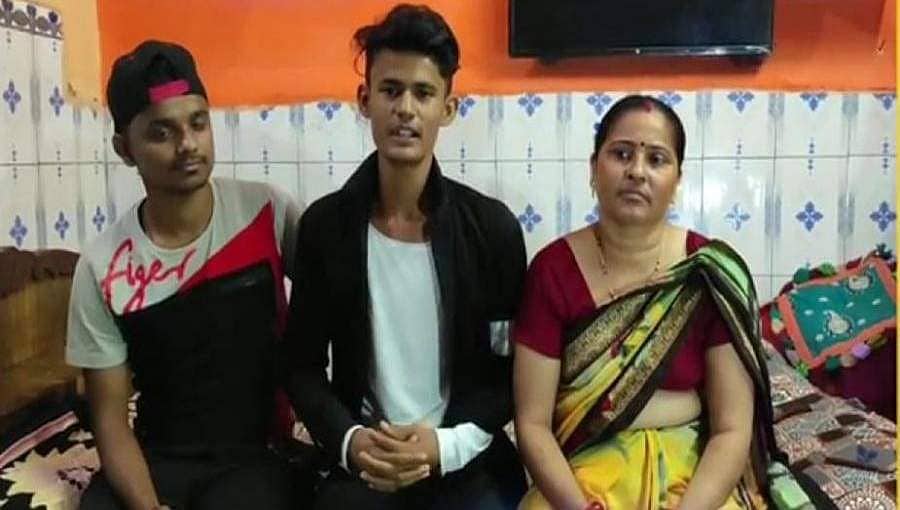 'ಸ್ಟೇ ಎಟ್ ಹೋಂ' ಸ್ಪರ್ಧೆ: ಡ್ಯಾನ್ಸ್ ಮಾಡಿ ಮನರಂಜನೆ ನೀಡಿ 1 ಕೋಟಿ ರೂ. ಗೆದ್ದ ಜೋಧ್ ಪುರದ ಕೂಲಿ ಕಾರ್ಮಿಕನ ಮಗ!