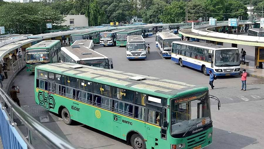 ಮುಷ್ಕರ ನಿರತ ಬಿಎಂಟಿಸಿ ಸಿಬ್ಬಂದಿಗೆ ಶಾಕ್: ಒಂದೇ ದಿನ 2,443 ಸಿಬ್ಬಂದಿ ವಜಾ!