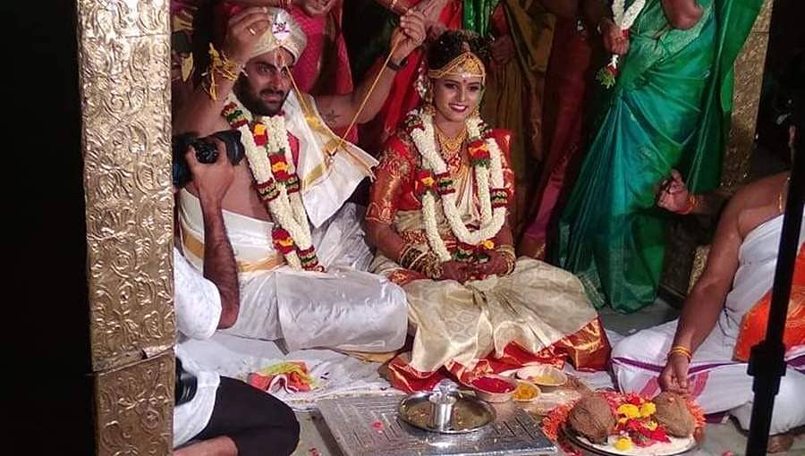 ಸದ್ದಿಲ್ಲದೇ ಸರಳವಾಗಿ ವೈವಾಹಿಕ ಜೀವನಕ್ಕೆ ಕಾಲಿಟ್ಟ ಸ್ಯಾಂಡಲ್ ವುಡ್ ನಟಿ ಮಯೂರಿ