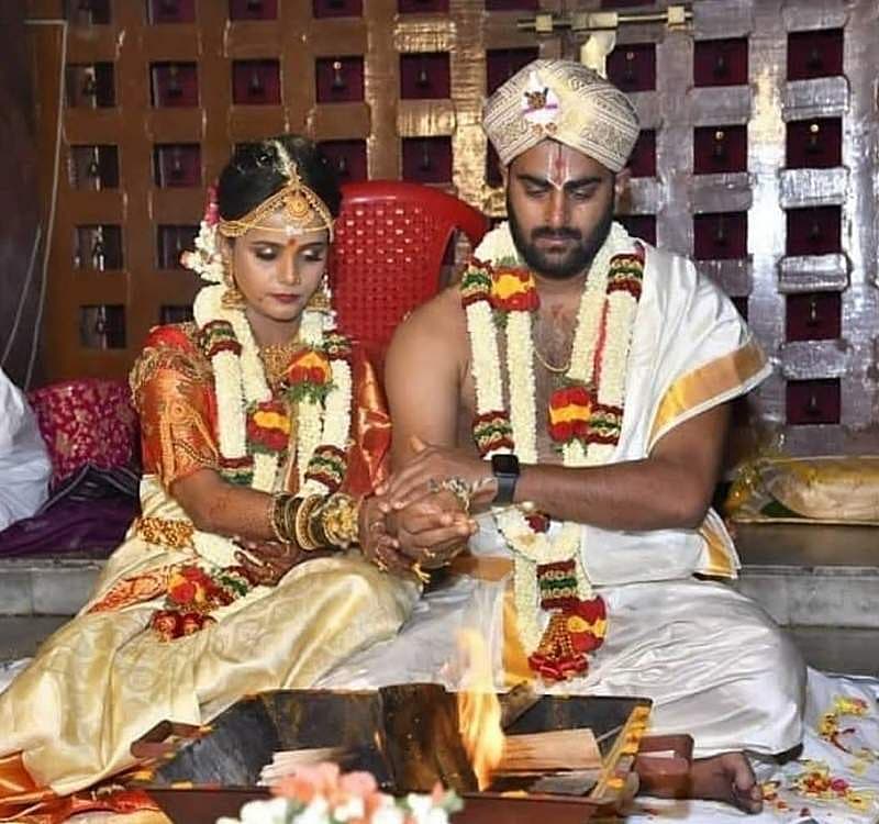 ಬಾಲ್ಯದ ಗೆಳೆಯ ಅರುಣ್ ಅವರೊಂದಿಗೆ ಮಯೂರಿಯವರು ಸಪ್ತಪದಿ ತುಳಿದಿದ್ದಾರೆ. ಕಳೆದ 10 ವರ್ಷಗಳಿಂದ ಇಬ್ಬರು ಪ್ರೀತಿಸುತ್ತಿದ್ದರು.