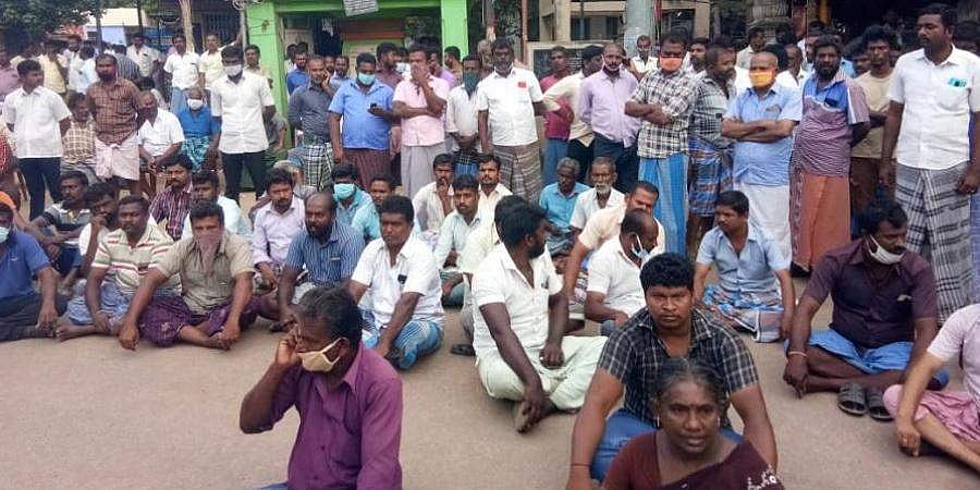 ತಮಿಳುನಾಡು: ಲಾಕ್ಡೌನ್ ನಿಯಮ ಉಲ್ಲಂಘನೆ; ಪೊಲೀಸ್ ಕಸ್ಟಡಿಯಲ್ಲಿ ತಂದೆ, ಮಗ ಸಾವು